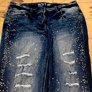 I am selling a pair of jeans.